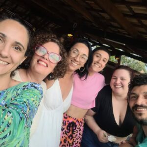 Mel Lisboa Instagram - 4.3 🎈

Comemorei do jeito que mais gosto. Cercada de amor e música boa ♥️

Obrigada @gustavorezee @wilsonpereirarezende e @arletesoriano por dividirem o espaço e o momento comigo 🎉

E bora pros próximos!