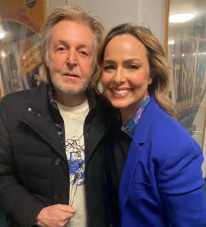 Melora Hardin Instagram - Yep that’s me and @paulmccartney ❤️ Thank you so much for coming to see us on Broadway in McNeal!