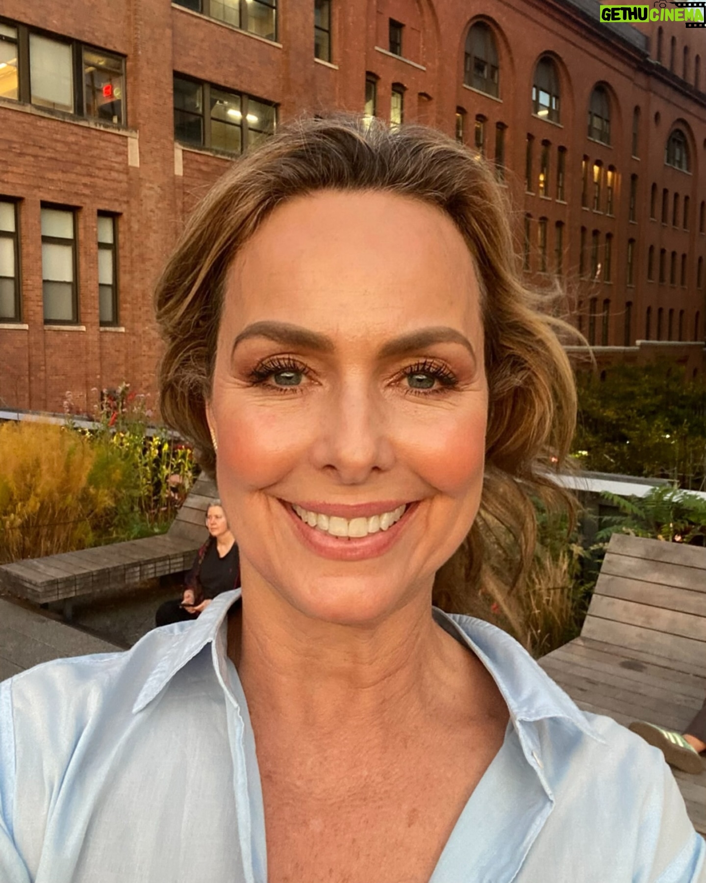 Melora Hardin - 11.1K Likes - NYC has been magical lately 🤍✨