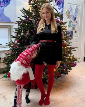 Meryem Uzerli Instagram - 🎅 🎄 🎁 ❤️