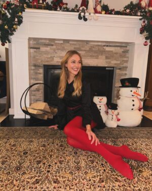 Meryem Uzerli Instagram - 🎅 🎄 🎁 ❤️