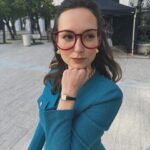Milana Vayntrub