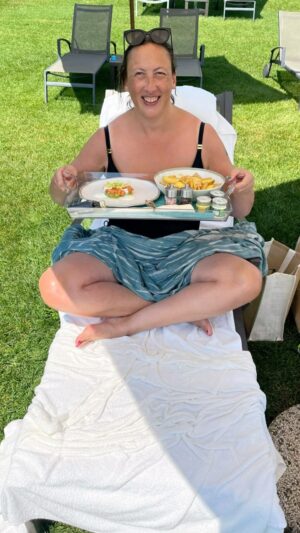 Miranda Hart Instagram - I had many extraordinary moments in 2024. One of them was a hotel stay above Lake Garda @lefayresorts  I never saw myself as a swish Italian Lakes kind of a person (!) but the fabulous @healingholidays suggested it as a great place to unwind when getting back to work proved hard on my body.

One of the reasons I wrote my book was to demystify and simplify the often overwhelming wellness industry for myself. I was too unwell to travel for many years and had to find ways for joy and meaning despite restriction. I know holidays are an enormous privilege. Especially when you get to plunge into pools of various temperatures and have incredible treatments - my fav being the saltwater float. I bobbed and smiled like a massive but weightless baby!

What I learnt at the glorious and stunning @lefayresorts was that many of the things that were there, were in my sick room - a view (though Lake Garda wins over a West London tree!), gratitude for small things, deep breaths, slow pace, lie in the sun (when it comes out in the UK), letting my body sink into a bed, stare at the moon, soak in the moment by listening (though Garda crickets win over London’s mating foxes), play games with a best friend, a sip of wine or refreshing juice, and on. Now I know more than ever the privilege of having a holiday, I will always make sure to bring it back with me and think of the ways to give back too. That way, holidays really do feel healing. They really can be a reset. 

If you are lucky enough to consider one this year I can wholly recommend Lefay Spa at Lake Garda. I still miss the women at the spa desk! They really do have your health as a priority and will suggest programmes and treatments and ways to rest and reenergise, wherever you are at. Here’s to a relaxing, kindly 2025. One day at a time. ❤️