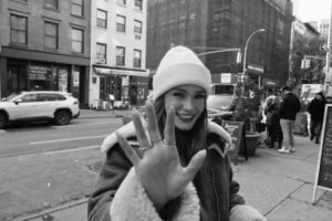 Miray Daner Instagram - Heeyy! 🗽