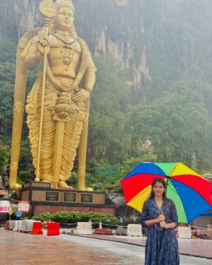 Mirnalini Ravi Instagram - #batucaves ⛰️ 🌧️