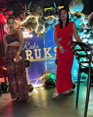 Mishti Basu Instagram - With birthday girl @real_ruks_khandagale 🎂🎂

God bless u ♥️ 
Stay happy 😃 

#realpallavibasu #birthdaycelebration