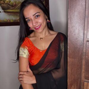 Mishti Basu Instagram - How was your New year Celebration?

Happy New Year 🥳 
Stay blessed and Healthy this year 2025 🥰

Regards
Pallavi

#realpallavibasu #newyear #2025
