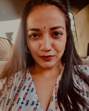 Mishti Basu Instagram - That #sajni look 😛😛

#realpallavibasu #actress #photooftheday #cutefaces
