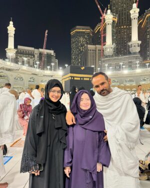 Miss Wow Instagram - Tere karam ki kya bat moula 
Ta umar kar dy mera ana muqadar 🥹🤲🏼 Alhamduillah we have completed our second umrah we did dua  for all of you . May Allah almighty accept it and grand all of you the opportunity to perform umrah and visit the beloved prophet s.a.w Ameen 

once Allah has decided it is your time to visit his home there ll always be a way and Alhamduillah everything fell into place . 
@boss001117