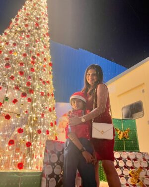 Mitali Nag Instagram - 🎄✨ Kicking Off the Holiday Cheer! ✨🎄

What a magical evening filled with festive vibes! From the grand Christmas tree lighting to the cutest gingerbread house, and of course, Santa stealing the show 🎅🏼🎁 – this night was a perfect start to the holiday season. 

The best part? Experiencing all this joy through my little one’s eyes – pure wonder and excitement! ❤️ 
Ty @radissongoregaon @musaafer.india for the lovely evening!!! 

Swipe through for a dose of Christmas magic and don’t miss the last pic to see little Santa’s “I am hungry” face 😂😂

#mitaalinag #motherson #chocolateeyedboy #christmastreelighting #xmasritual #HolidaySeason #ChristmasVibes #MomAndSonMoments #FestiveFeels #MakingMemories