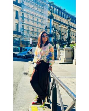Mithali Raj Instagram - Paris, the city of love, holds my heart. 🥰 

A perfect day immersed in the rich culture and heritage, followed by a magnificent Opera tour and a delectable meal at the charming Café de la Paix. 🎭🍽️🇫🇷

#paris #france #travel #culture #food #opera #heritage #travelphotography #eiffeltower