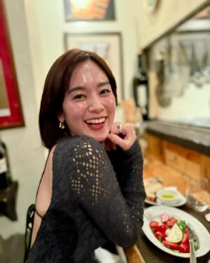 Miwako Kakei Instagram - ☺️🍷🍝
今年も楽しくいきましょお〜