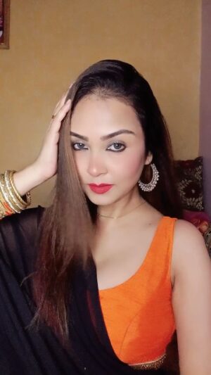 Mohini Ghosh Instagram - Sham hai dhuaa dhuaa🔥#naam #sham #trending