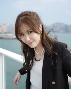Actress Moon Lau HD Photos and Wallpapers November 2024