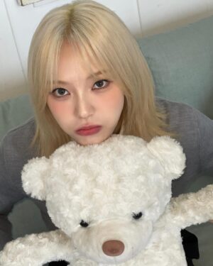 Moon Sua Instagram - Billlie company