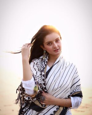 Mrinal Navell Instagram - Jogan 🤍
.
.
.
.
📸:- @the_pixeleyes 
.
.

#insta #instagood #love #art #photography #mrinalnavell #ootd #photography #photooftheday #fyp #sunsets #beach #sunsetphotography 
Trending, fyp, insta, photoshoot, photography, actor, mumbai