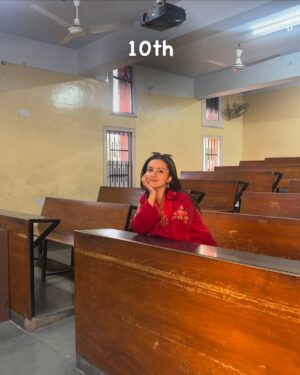 Mrinal Navell Instagram - A proud DAVian 🦚
.
.
.
.
.
.

#love #friends #instagood #photography #photooftheday #schooldays #fyp #dav #chandigarh #nostalgia #memories 
(Love, friends, insta,school days,fyp, dav, memories, nostalgia)