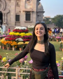 Actress Mrinal Navell HD Photos and Wallpapers January 2025