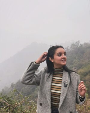 Mrinal Navell Instagram - Had a foggy day out.🤍🫶🏻
.
.
.
.
.

#love #himachal #mrinalnavell #home #dump #insta #instagood #mountains #photography  #artist 
(Home, insta, fyp, dump, himachal, hills, mountains)