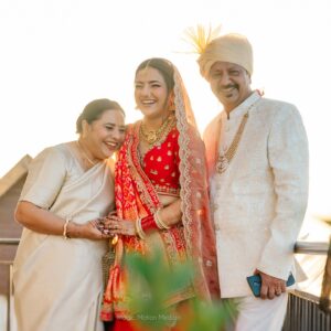 Mrunal Panchal Instagram - Maa n Paa 🥹🫂❤️