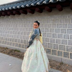Mrunal Panchal Instagram - Annyeonghaseyo ✨🥹