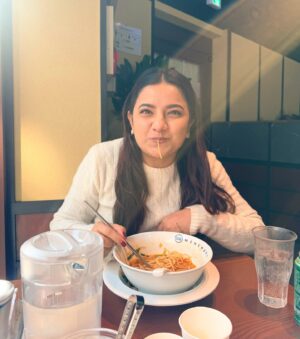 Mrunal Panchal Instagram - RAMEN , PHOTO-BOOTH , COLOR THEORY , KOREAN HEAD SPA AND PLAYED VENDING MACHINE ✨ just doing touristy things in Seoul ✨🛍️