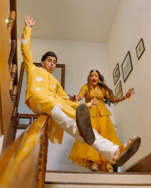 Mrunal Panchal Instagram - Haldi ke rang , khushi ke sang 💛 
.
.
.
#milgayavohi 
📸 : @magicmotionmedia
