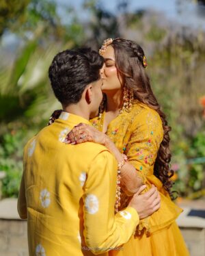 Mrunal Panchal Instagram - Haldi ke rang , khushi ke sang 💛 
.
.
.
#milgayavohi 
📸 : @magicmotionmedia