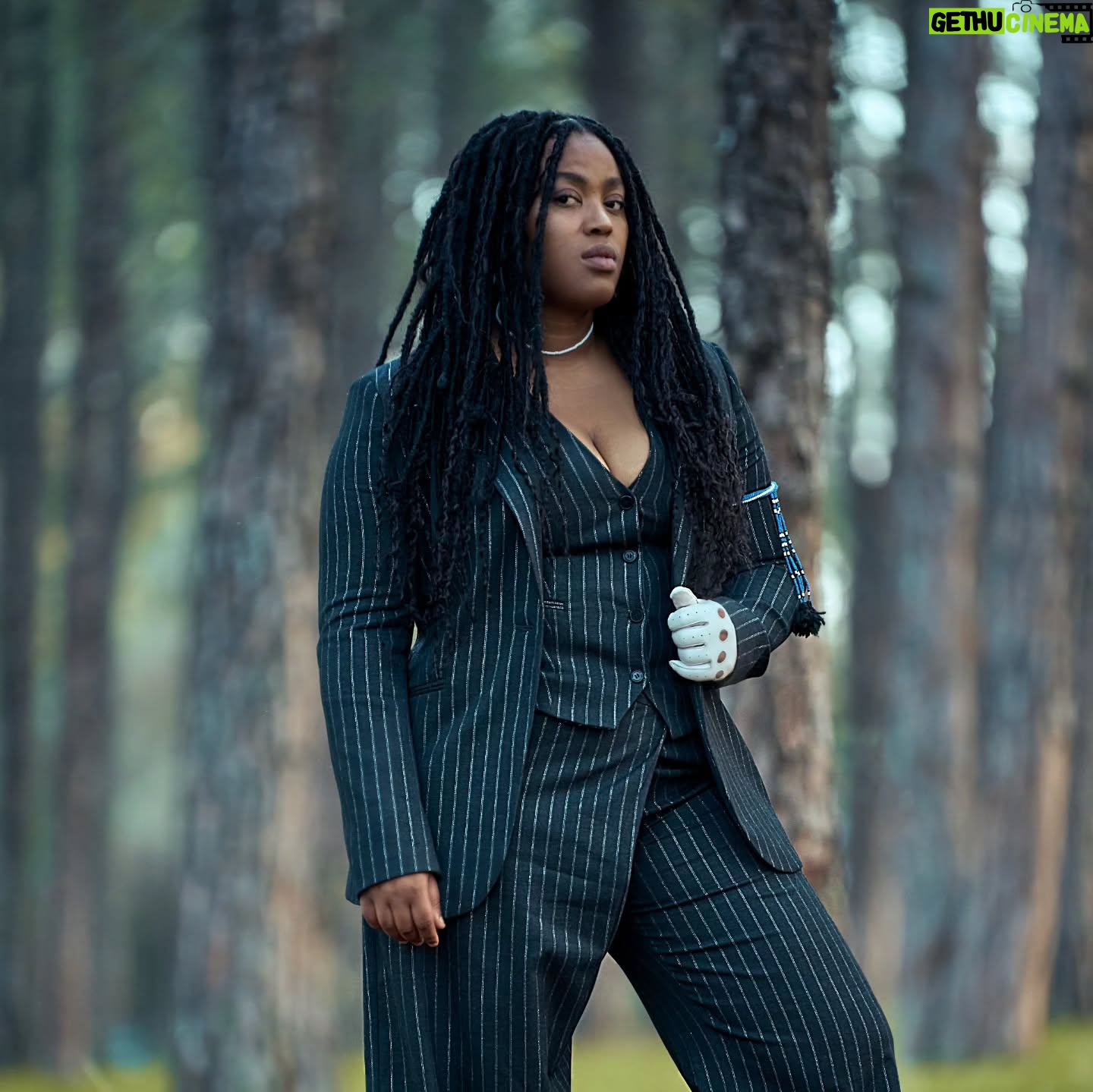 Msaki - 29.7K Likes - Happy Magical Purpose-filled 2025 to you all ✨💙 Thank you for all the beautiful birthday wishes and love from the 31st. It's been lovely just exhaling and reflecting 🙏🏾 I look forward to sharing ✨💙
Stylist : @shelimasondo
Photographer : @lashshotsstudios
Suit : @karllagerfeld @preview_designer_collection