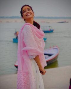 Actress Mugdha Chaphekar HD Photos and Wallpapers January 2025