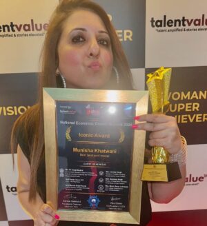 Munisha Khatwani Instagram - Thank you so much National Economic Growth Summit Awards for the honour .. Best Tarot Card Reader 2024 🩷🥰 thank you always @teamgolecha @golechaprashant 🩷🙏 special thanks @faizan.bollywood