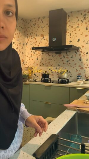 Nadiya Nisaa Instagram - Kalau ditanya, “What is your favorite moment together?” 

Jawapan: 🥪🍞🥐☕️🫖 = BREAKFAST