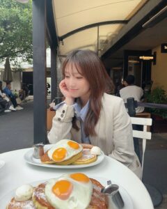 Actress Nako Yabuki HD Photos and Wallpapers December 2024