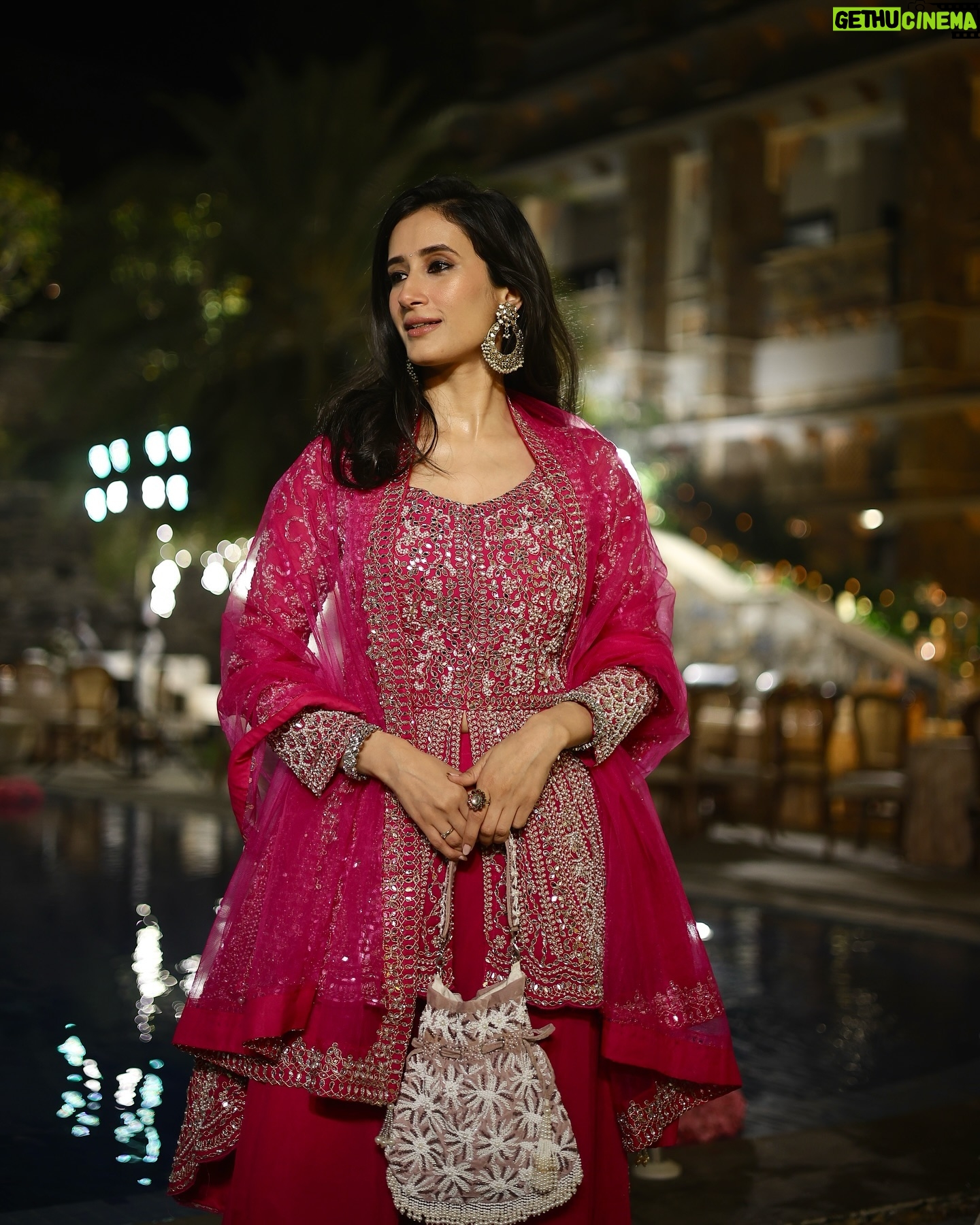 Namita Dubey - 37.4K Likes - Scenes from a wedding 🫶
Wearing @shivaliahmedabad
PR @sonyashaikh
Bag @eena.official @tlmconsultancy
Portraits: @devasyahstudios