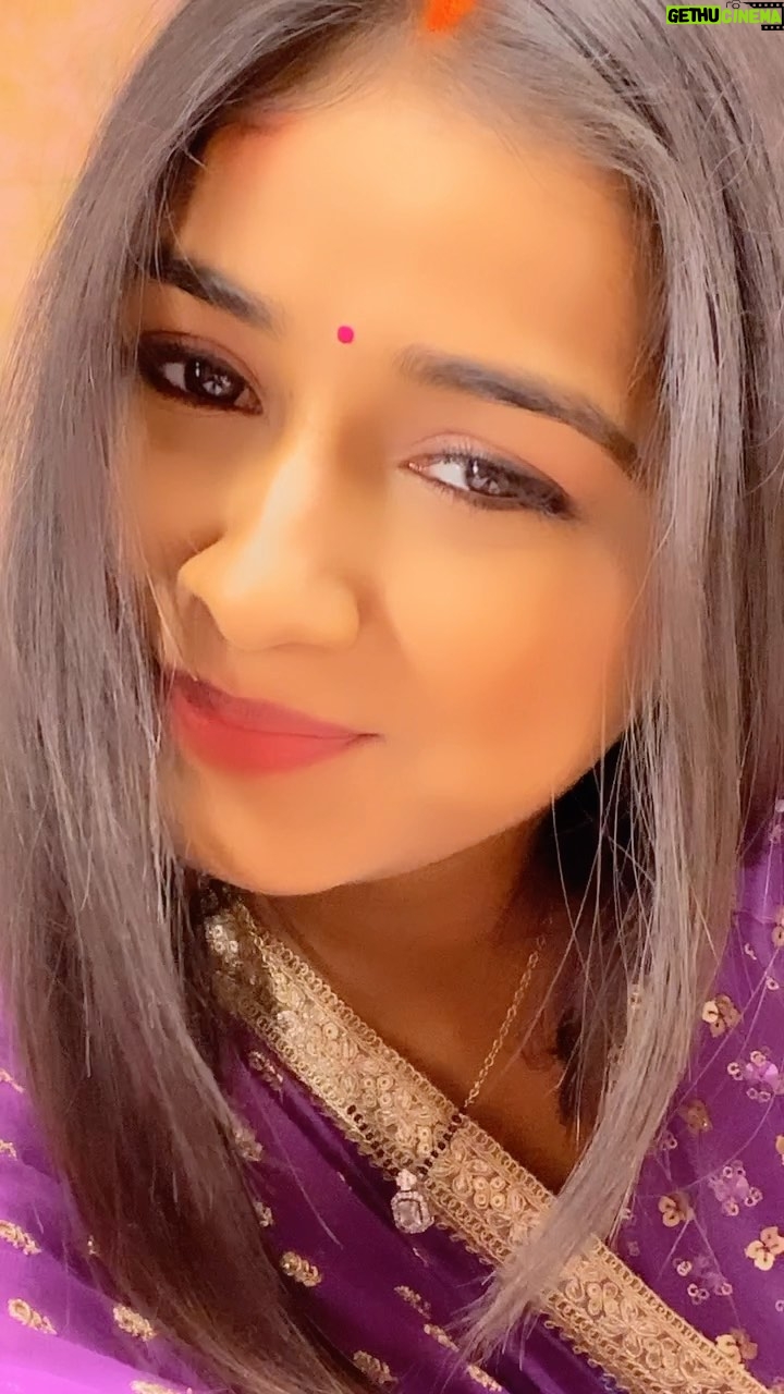 Nancy Roy - 31.7K Likes - Pal me hasayee
Aur pal me rulaye….zindagani….
kase pahale hai ye
Kaise pahale zindgani….♥️