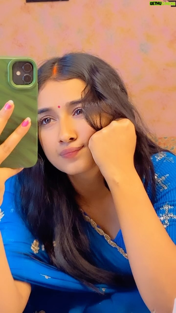 Nancy Roy - 30K Likes - Dabe Dabe pav se
AAye hawle hawle zindagi……❤️