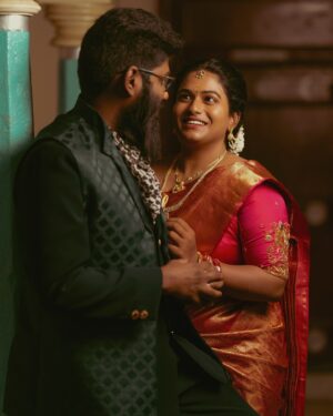 Nandhini Madesh Instagram - 📸 @weddingsbygodsongnanaraj 
Dude Vicky's Outfit @adore_inspire_me 
Nandhini's Blouse @aarshii_london 
Nandhini's Hairdo and Saree drape @_pearlartistry_ 

#dudevicky #ivalnandhini #weddings