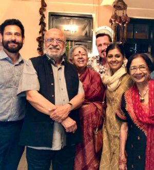 Nandita Das Instagram - Most likely you already know that Shyam Benegal is no more. You should also know that with him an era has ended.  He waited to go till he met many of his loved ones on his 90th birthday, just a week ago. Sadly I wasn’t in town so missed that last smile, hug and warmth. 

What I want to share is what a wonderful human being he was. I spent last 2 hours talking about him to some of the people who knew him well. We mourned only for a bit as we didn’t want to be selfish. He lived a full life, and just when his health began to suffer more, he left to rest in peace. All we talked about was how kind and generous he was. How present he was with everyone he met. Always making us feel special. Always responded to emails and messages. Memories of so many interactions with him came flashing back. 

Just 2 days after Zwigato was streaming on Amazon, he watched it and emailed me with such praise and encouragement. I was one of the million people he cared for. I will miss his laugh, his firm loving hug and his twinkling eyes. I always felt like a student who was eager to learn though he would never claim to be a teacher. His wisdom was effortless. 

I, like so many others, grew up on his films. They helped us be who we are. They informed us, created empathy and challenged our prejudices. Made us think and feel and care about the world we lived in. He made us better human beings. 
I am so fortunate to not only have worked with him in Hari Bhari, a lesser known film of his, but also for having known him for more than 3 decades. 

Shyam babu, as we all lovingly and respectfully called you, you will always be with us through your films, your laughter and your wise and kind words. Pardon my ramble, but want to just be with you and remember so many lovely and lively times I got to spend with you. The world, my world, will never be the same. One doesn’t have to even meet often. Some people’s existence just gives us hope. Your contribution has been immense. A life fully lived. Now you rest.