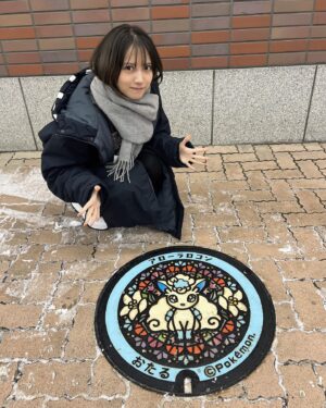 Nashiko Momotsuki Instagram - ポケふたみっけ！

#桃月なしこ #なしこたそ
#ポケふた #pokemon
#北海道 #小樽市
