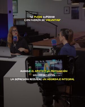 Natalia Valdebenito Instagram - Día Internacional de Lucha contra la Depresión, reflexionamos sobre la importancia de tratar este tema con empatía y sin estigmas.✨🧠

Recordemos que hablar de salud mental es clave para la prevención. Si necesitas ayuda, en @ministeriosalud puedes comunicarte con la Línea de Prevención del Suicidio al *4141. 

Además, puedes ver el programa “Café con Nata” de Radio @subelaradio  completo en su canal de YouTube. ✨🧠

Mi maquillaje estupendo de @franco_galvz 💄
(Lamina 7 *** comunicarte***)