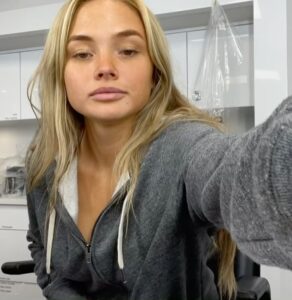 Actress Natalie Alyn Lind HD Photos and Wallpapers January 2025