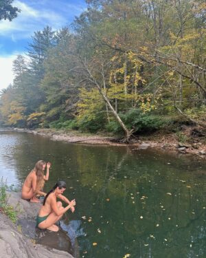 Nathalie Kelley Instagram - I’ve been deep in a creative portal so I never got around to telling everyone that I turned 40 in the most hilarious way possible: fighting a full body allergic reaction, my constant discomfort softened by the presence of my sweetest friends.  It was the least glamorous but most deeply nourishing week of my life. Tea, swimming holes, fall foliage, delicious home cooked food topped off by some interpretive dancing to Enigma. I hope the rest of this decade is as full of love, laughter, delight and rest as this week was… minus the hives please! #latelibrabirthday post🐝🌺🍵