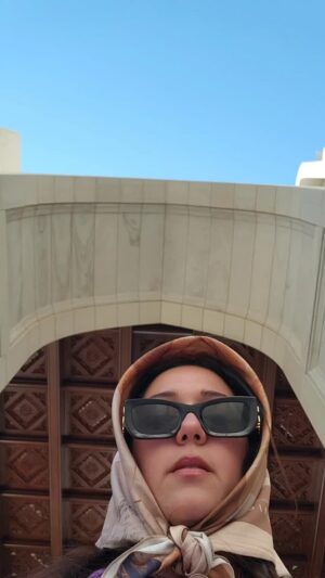 Nauheed Cyrusi Instagram - A walk through Sultan Qaboos Grand Mosque in Muscat! @resortsworldcruises.in @nidhimihirpr
#muscat #yalla #oman #oldworld #oldworldcharm #grateful #love #reelsindia #dailyreels #fyp #mosque #sultanqaboosgrandmosque #beauty #beautiful #grande