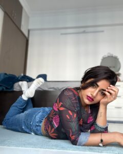 Actress Nayani Pavani HD Photos and Wallpapers December 2024