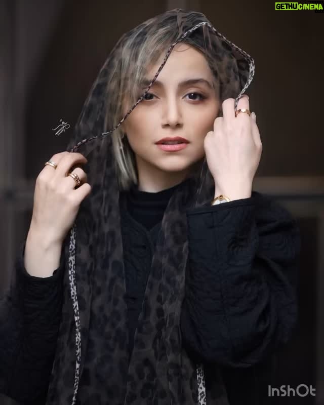 Nazanin Bayati - 69.2K Likes - …🍁🍁
.
.
#سعدی_در_روسیه
.
.
.
@shakiba.haircolor ❤️دوست قدیمی با معرفت 💄🎨