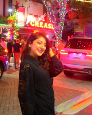 Neelanjona Neela Instagram - New year’s eve. 
Happy new year to all of you. 
Pc: @priangka_ahmed 
Thank you so much sweetie for capturing this moment so beautifully ❤️