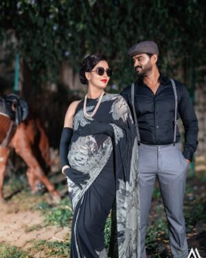 Neha Gowda Instagram - Retro style! 🤍
