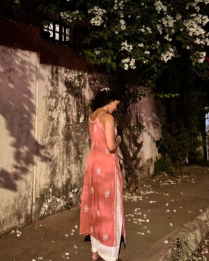 Neha Pednekar Instagram - ⏳☕️🌸