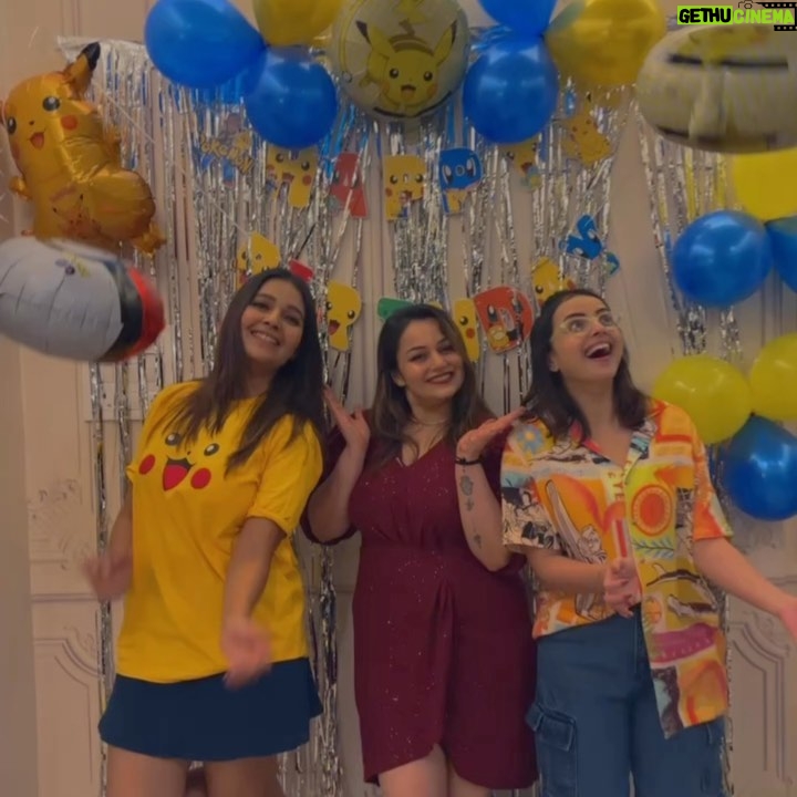 Nehalaxmi Iyer - 123.5K Likes - Its our #pokemon gurl #pikachu ‘s Bday and i have to announce she is finally a Grown up NOT yet thats why her bday party theme is pokemon 😅😂😂😂
Happiest bday cutest most @nehalaxmi_ 💖💖💖💖