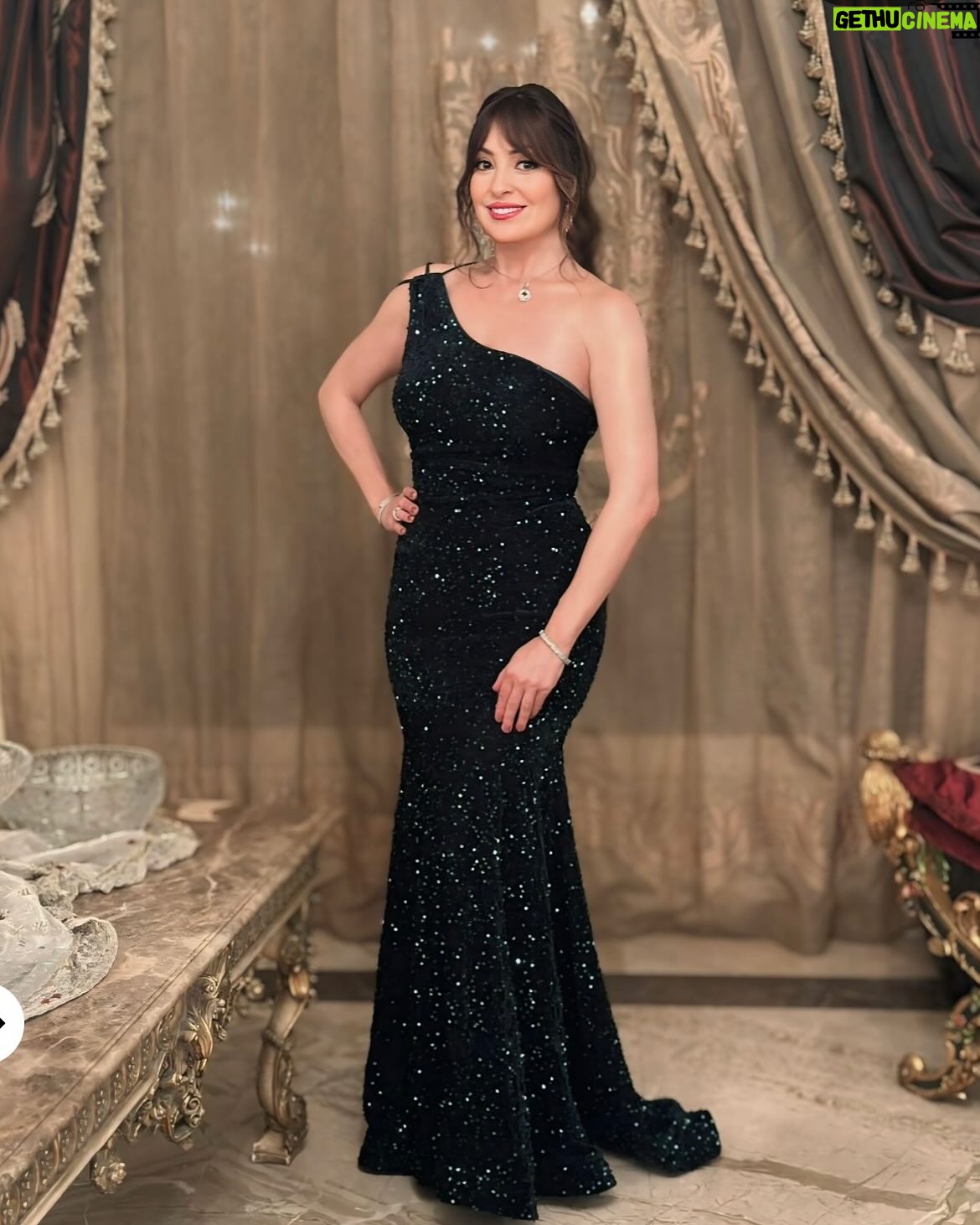 Nermin EL Fee'y - 32.8K Likes - # @nermine_elfeky _فرحانه ومبسوطه جدا جائزة الأفضل عن مسلسل بعد النهايه ٢٠٢٤ شكرا للجمهور الجميل وشكرا لقناه النهار ❤️❤️🙏
# @sherif__abdeen # @samehhanafy# @washwashaofficial ❤️